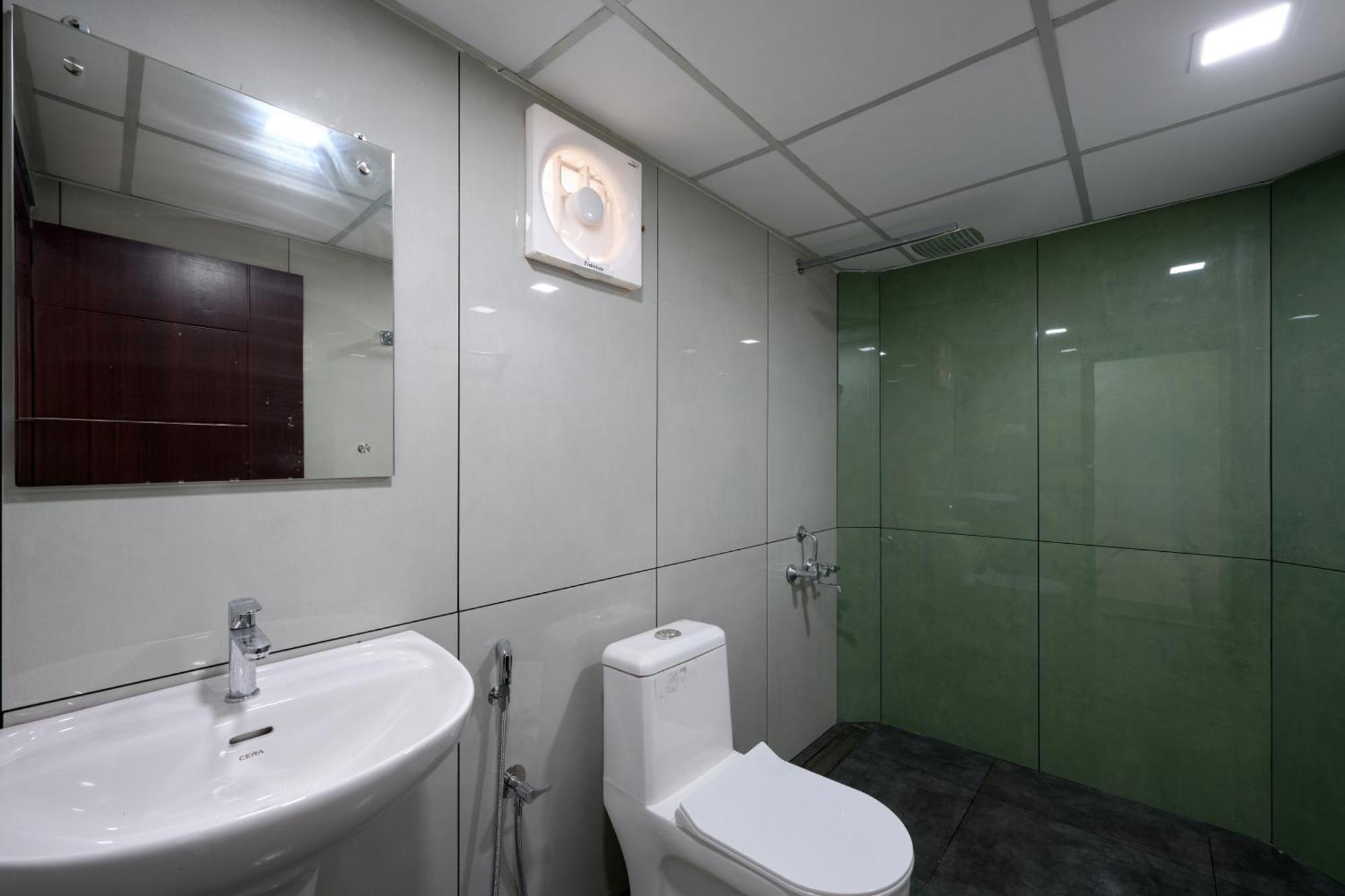 Reach Inn Kochi Zewnętrze zdjęcie